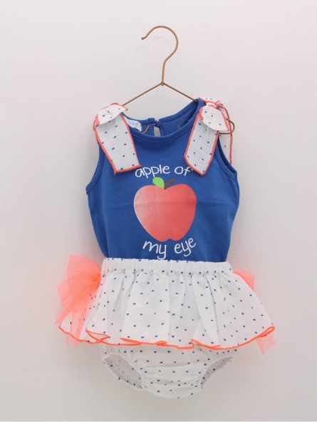 Baby girl set of T-shirt and bloomers