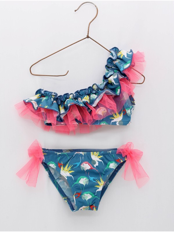 Bikini  escote asimétrico estampado loros detalles en tul
