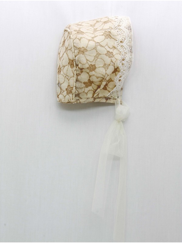 lace bonnet
