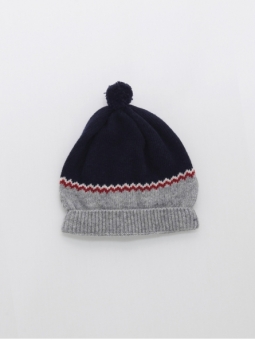Gorro con greca y pompón