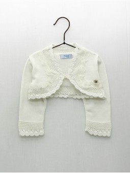 Round-edged jacket with lace trim