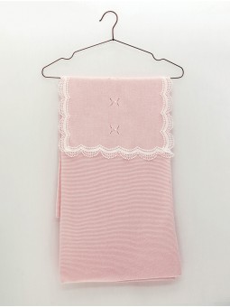 Shawl with lace and hand embroidery