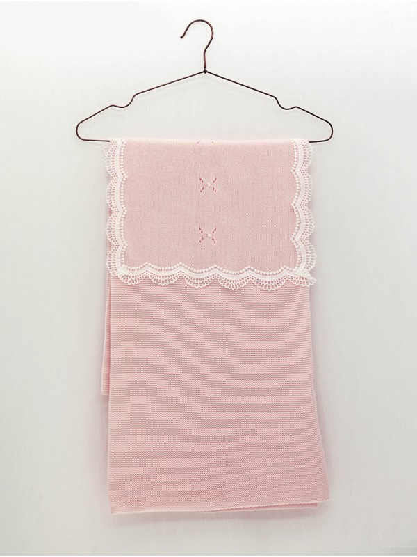 Shawl with lace and hand embroidery