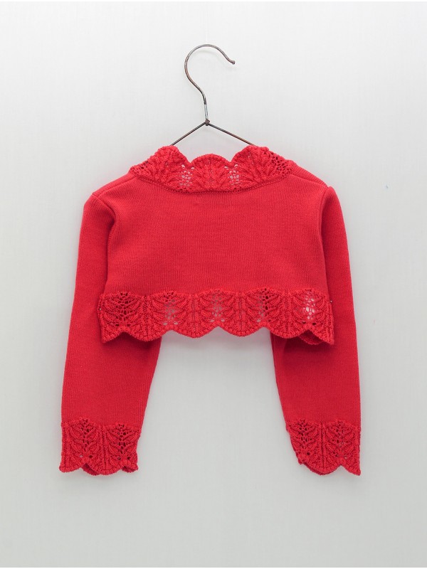 Chaqueta con ondas y calados