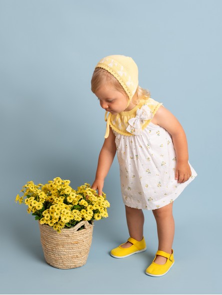 Vestido estampado con capacete de punto