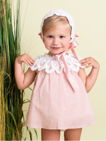 Baby girl bonnet