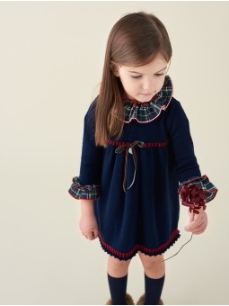 Vestido de punto con volantes en vuello y mangas