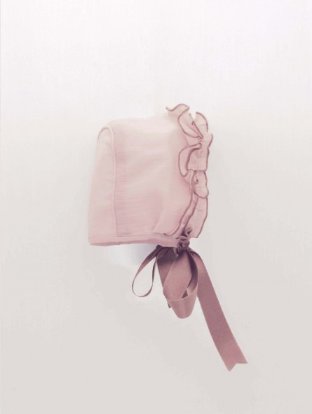 Bamboo and satin bonnet
