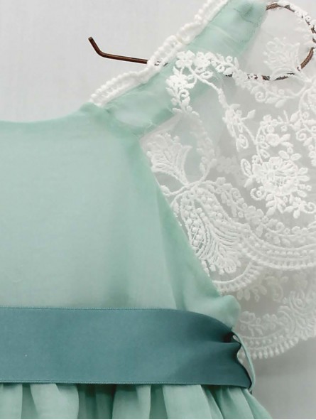 Vestido bambula con puntilla