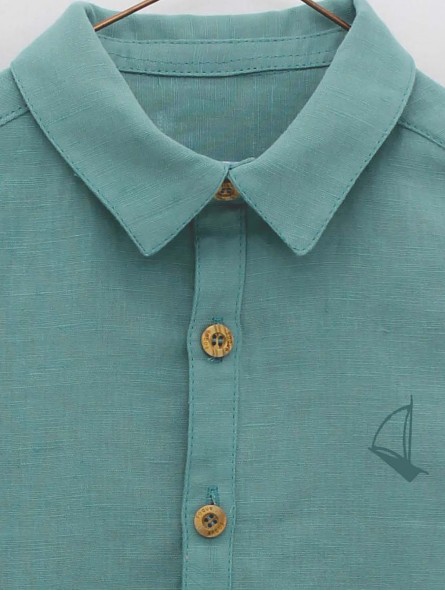 Linen shirt with shirt collar