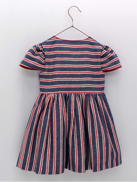 Vestido marinheiro decote pico