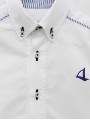 Camisa branca pescoço camisero