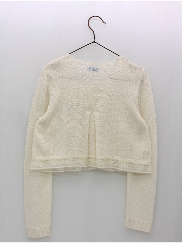 Chaqueta larga con entredós valencienne