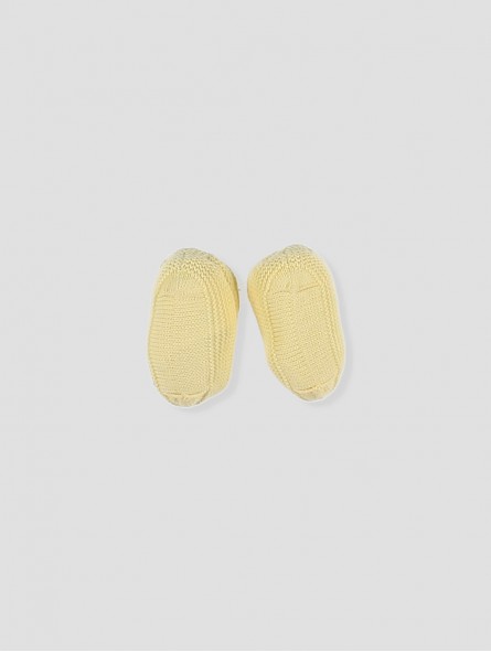 Knitted baby shoe