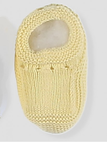 Knitted baby shoe