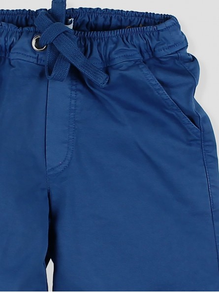 Pantalón corto 