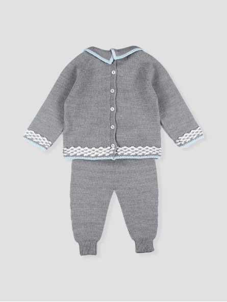 Los Fogones first outfit