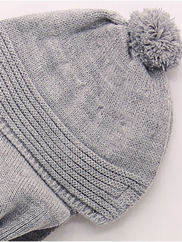 Unisex bonnet and scarf