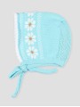Baby bonnet with daisies