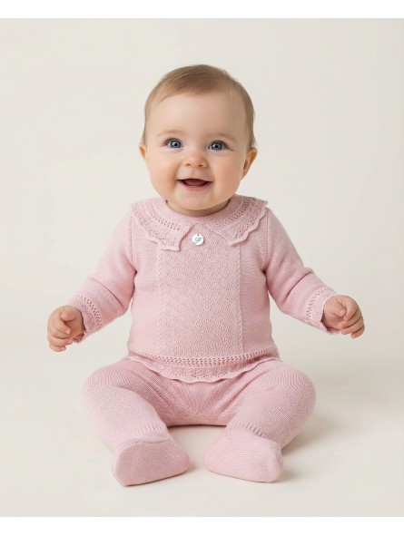 Ensueño first outfit 