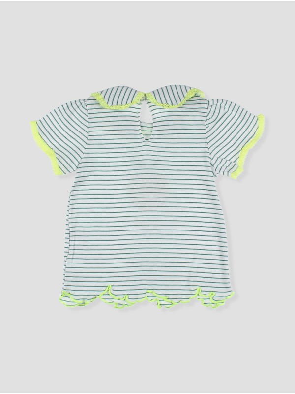 CAMISETA CUELLO ONDAS CON PUNTILLAS FLUOR Y DIBUJO MELOCOTÓN CC. LA HABANA