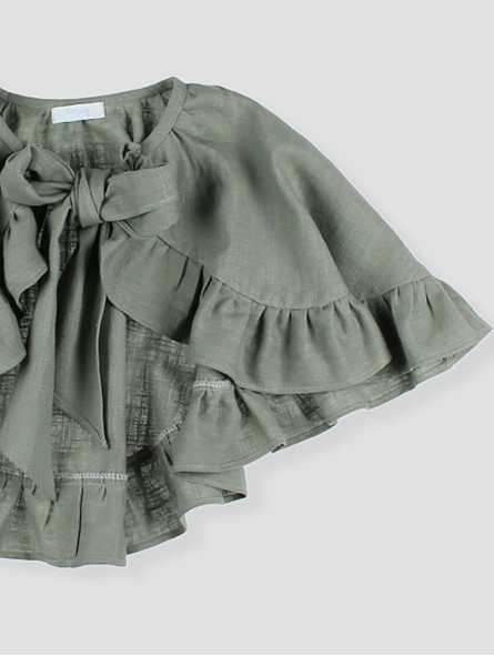 Cape with bow
